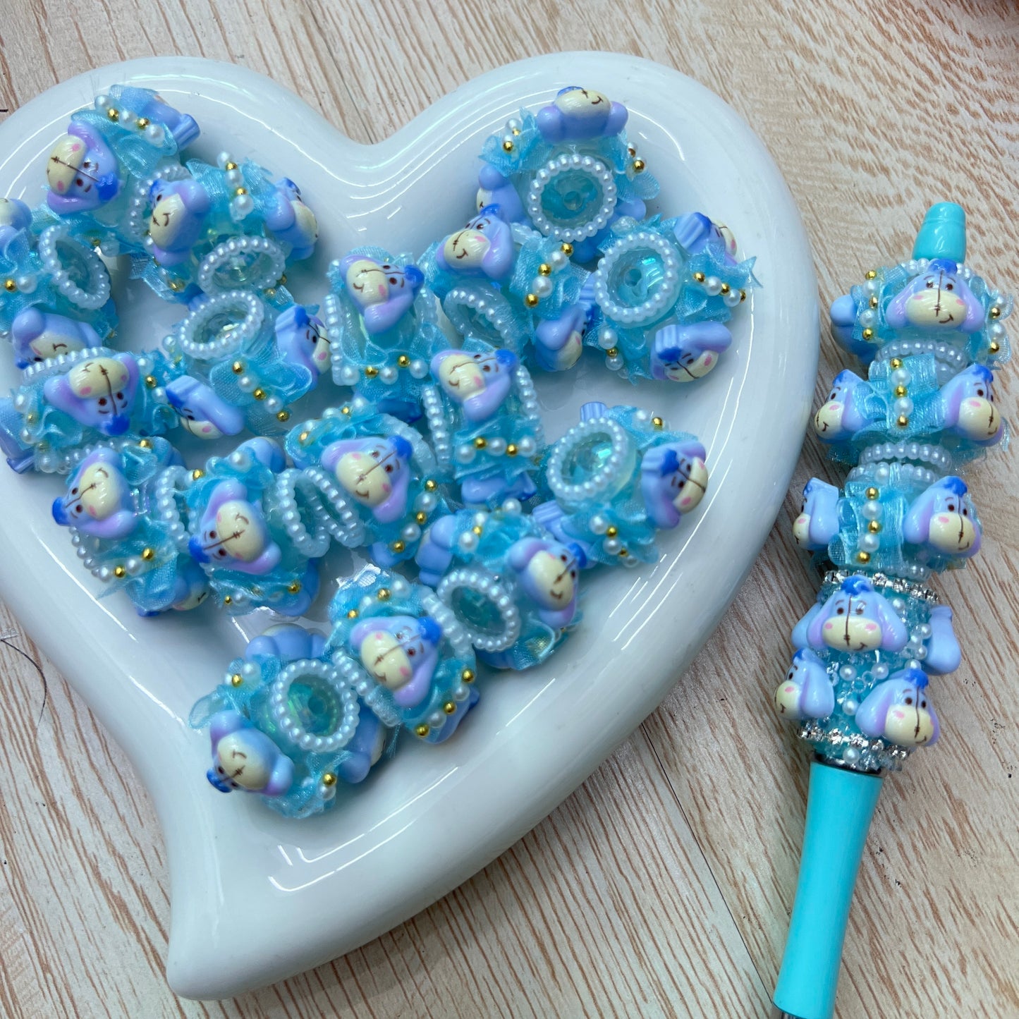 fancy bead acrylic base bead ornaments with lacy textile character beads cartoon bead friends bead figure