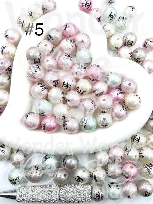 Acrylic beads Fashion trend symbol Trendy beads Brand beads logo Beads 16mm
