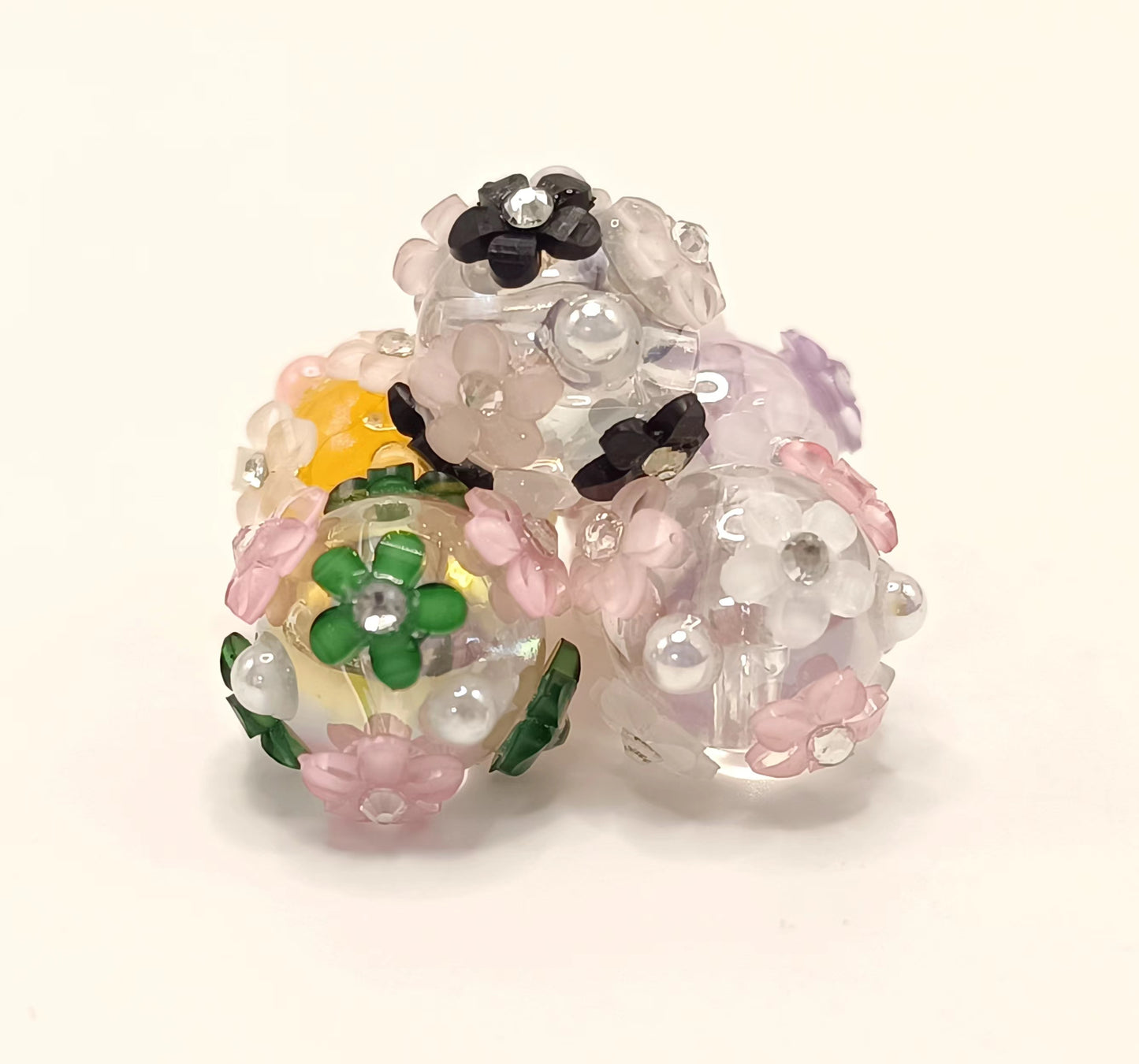 Flower bead 3D Flower Bead Solid 3D And clear Acrylic Fancy Beads And Colored Small Flowers With Pearl Rhinestones,16mm Fancy-460
