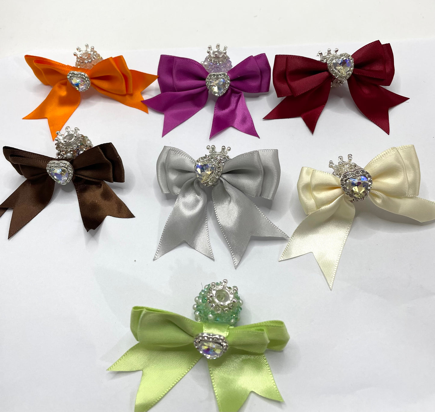 textile fabrica bow with crown bead fancy bead craft with crown ornament with bow satin ribbon knot,ornament with pearl and sugar stone, delicate handcraft ,randon mix color