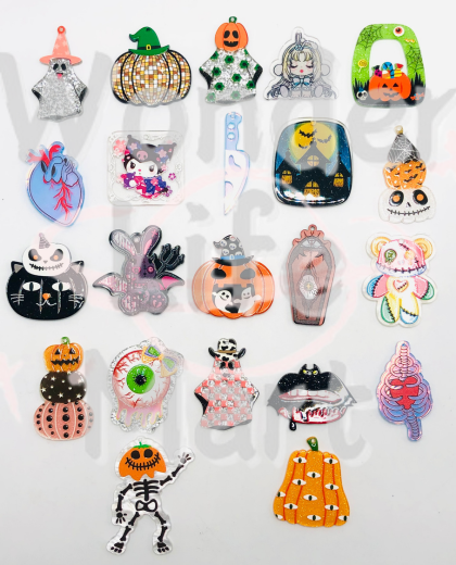Halloween series Akli Halloween cartoon punching Pendant charm Random Mix (with hole)