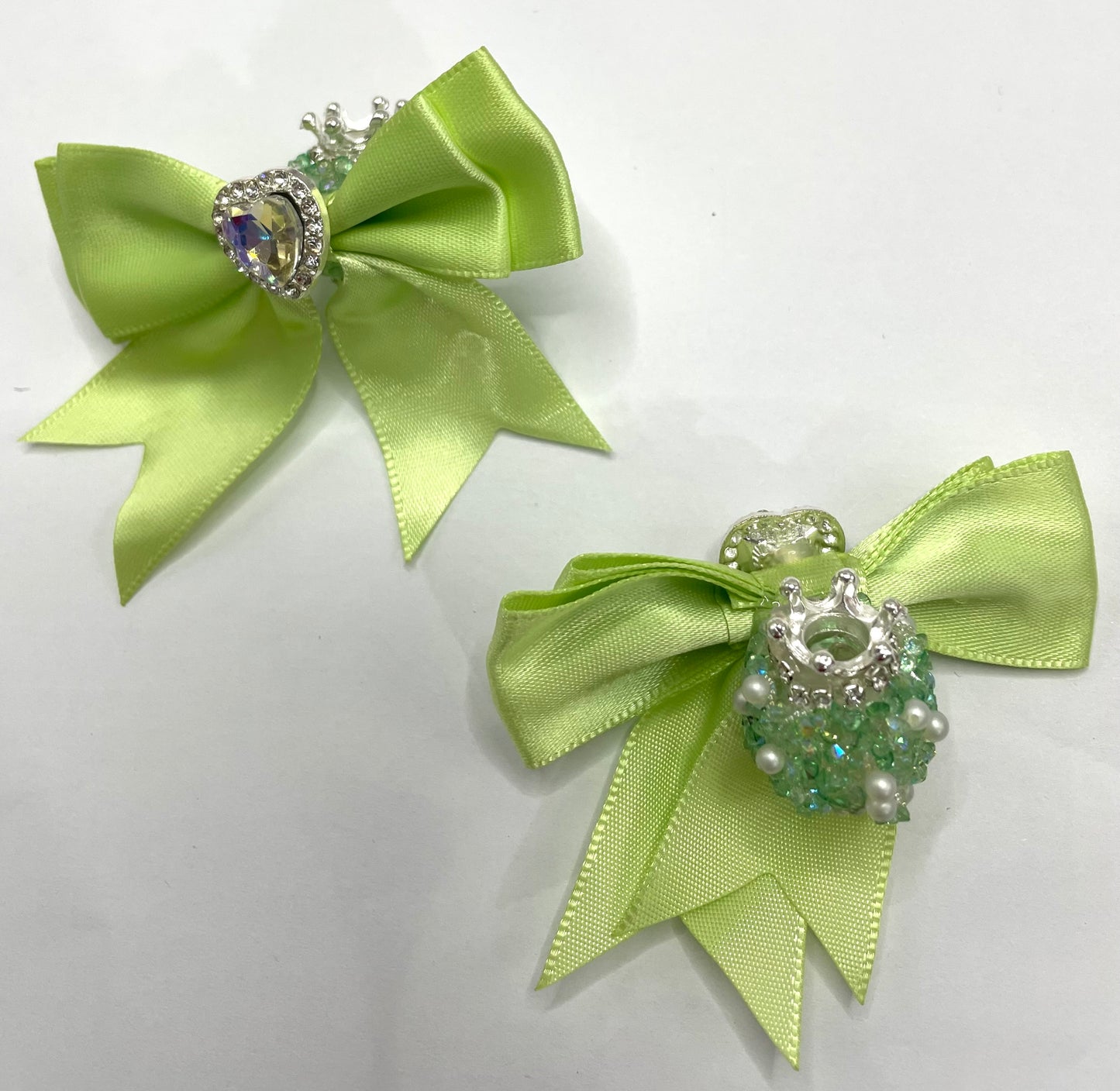 textile fabrica bow with crown bead fancy bead craft with crown ornament with bow satin ribbon knot,ornament with pearl and sugar stone, delicate handcraft ,randon mix color