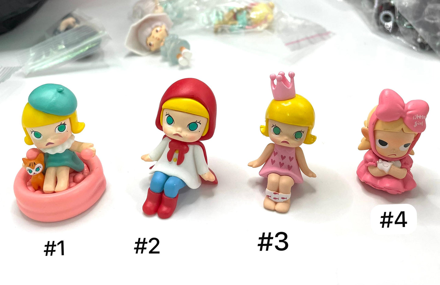 Pen topper pop mart Molly character figure diy topper diy charm