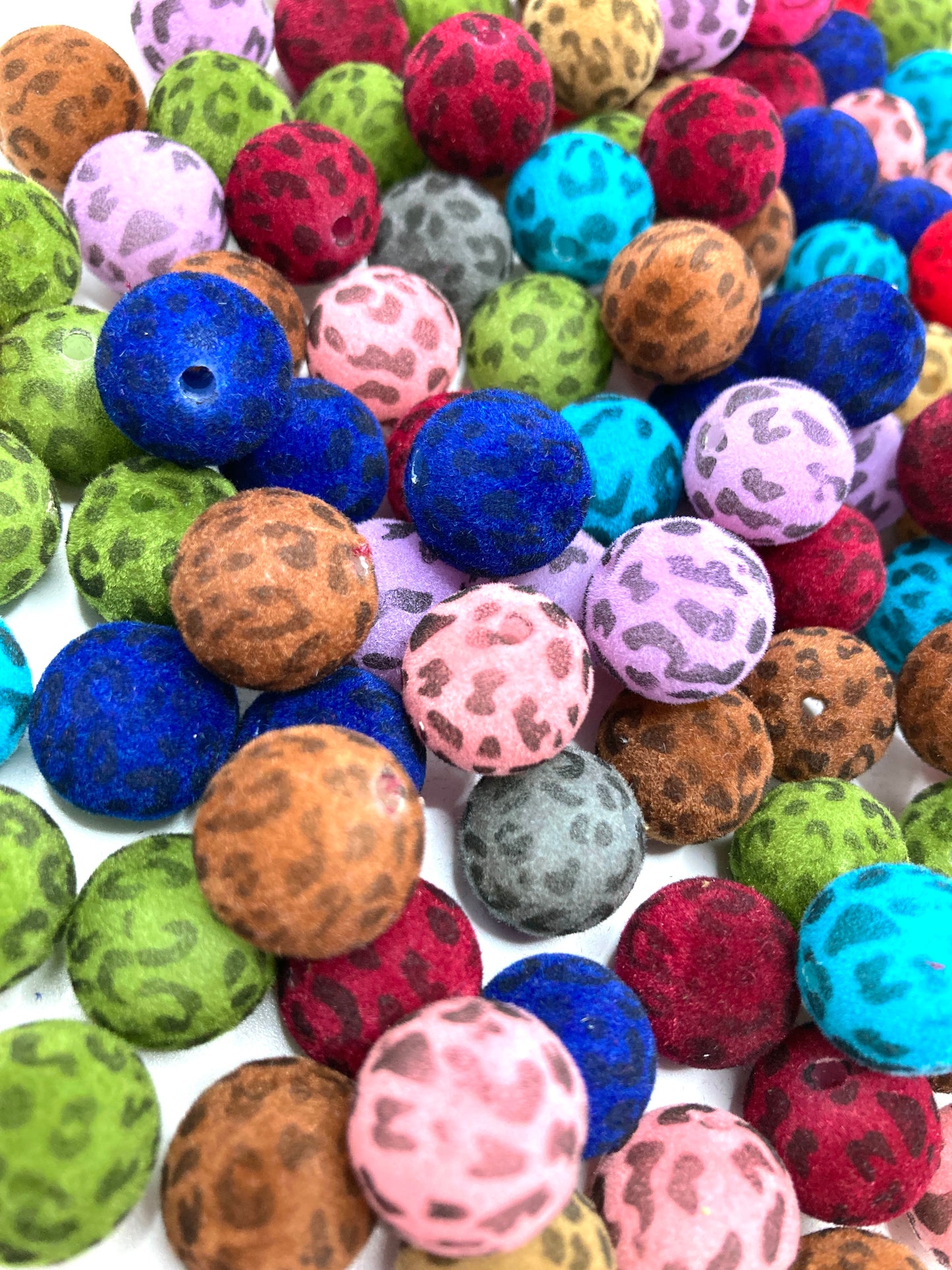 Acrylic beads Fuzzy beads Colorful leopard print plush acrylic beading 16mm Random Mix
