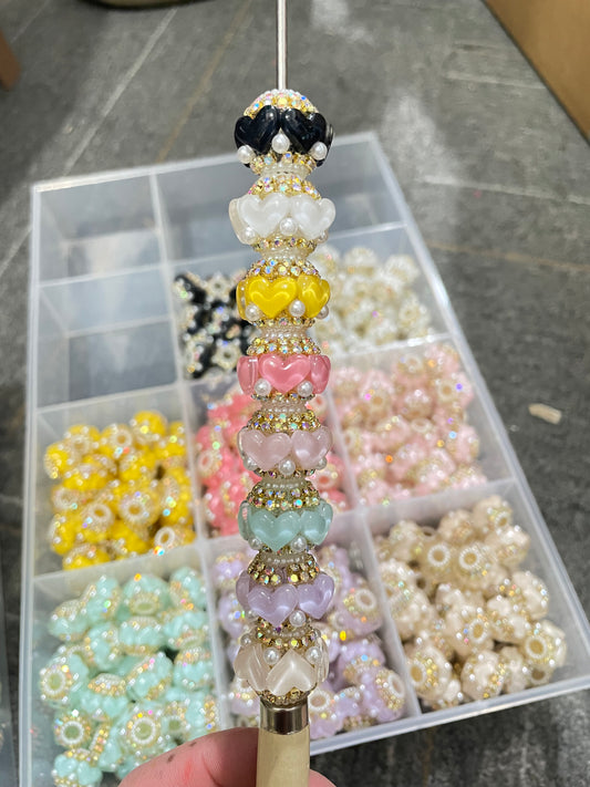 gold color rhinestone chain diy beaded beadable heart shape fancy beads ornaments with pearl and gold color rihnestone chain,colored ,random mix