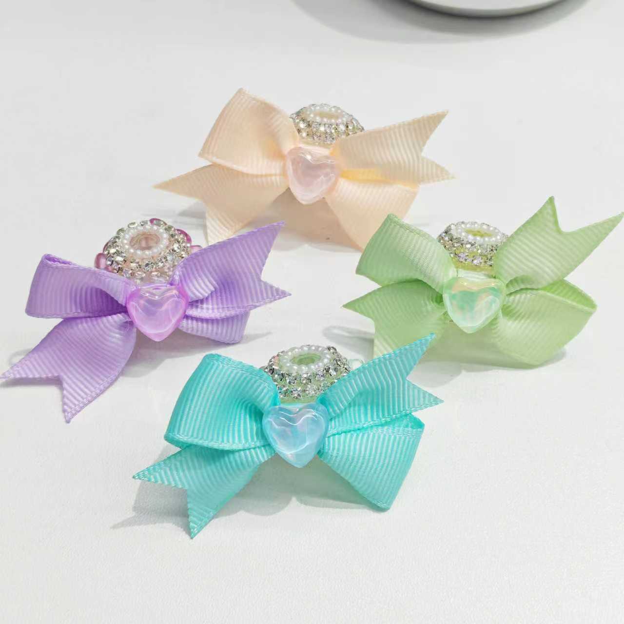 Bow with heart