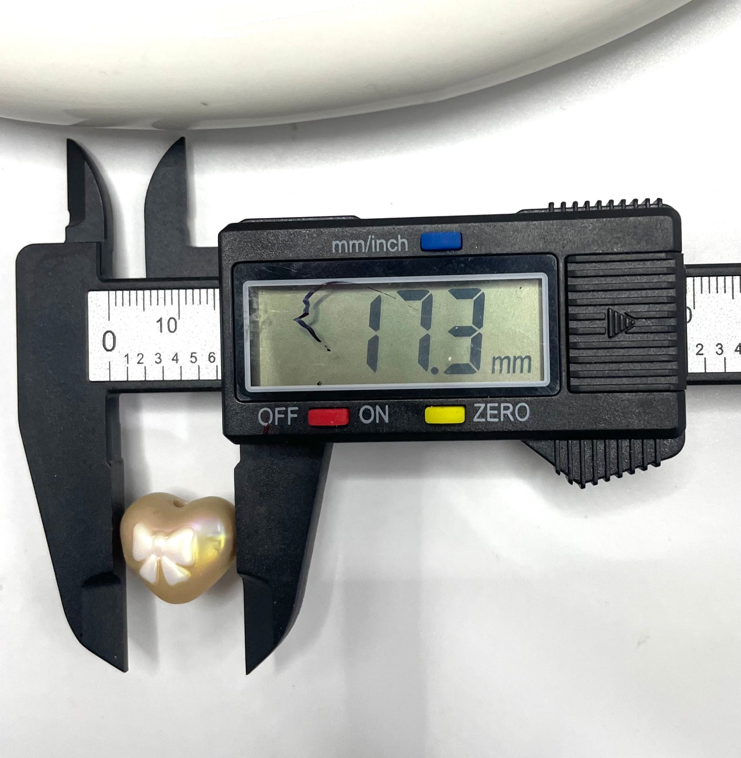 Acrylic heart uv heart shape with bow bead