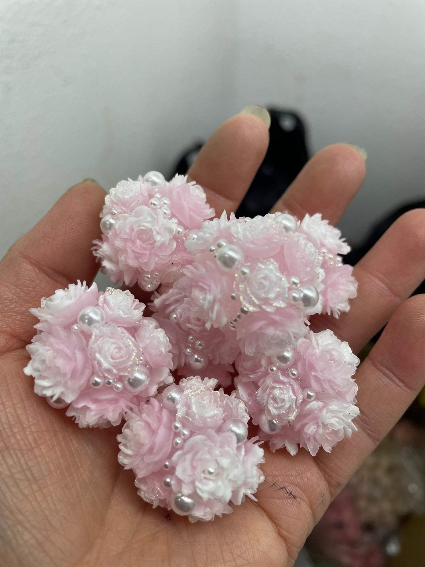 acrylic base bead soft rose flower ornament with peral colored ,random mix