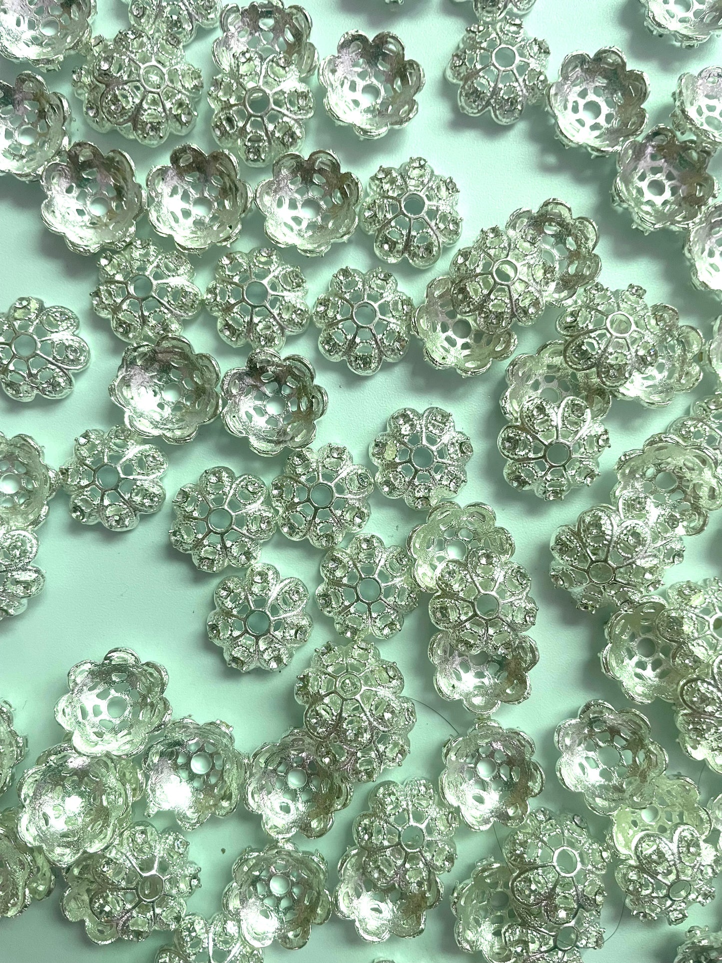 spacers Bias-cut bead spacing Silver Lace edge