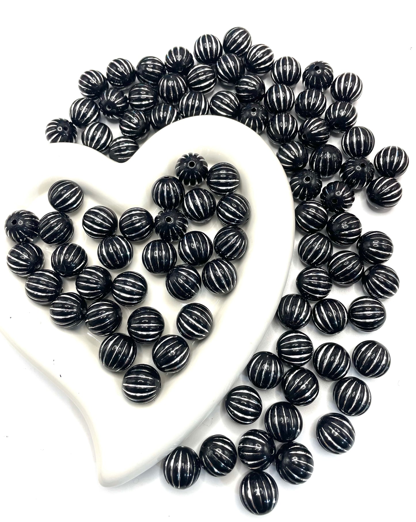 Acrylic pumpkin bead with gold or silo r line colored random mix 16mm