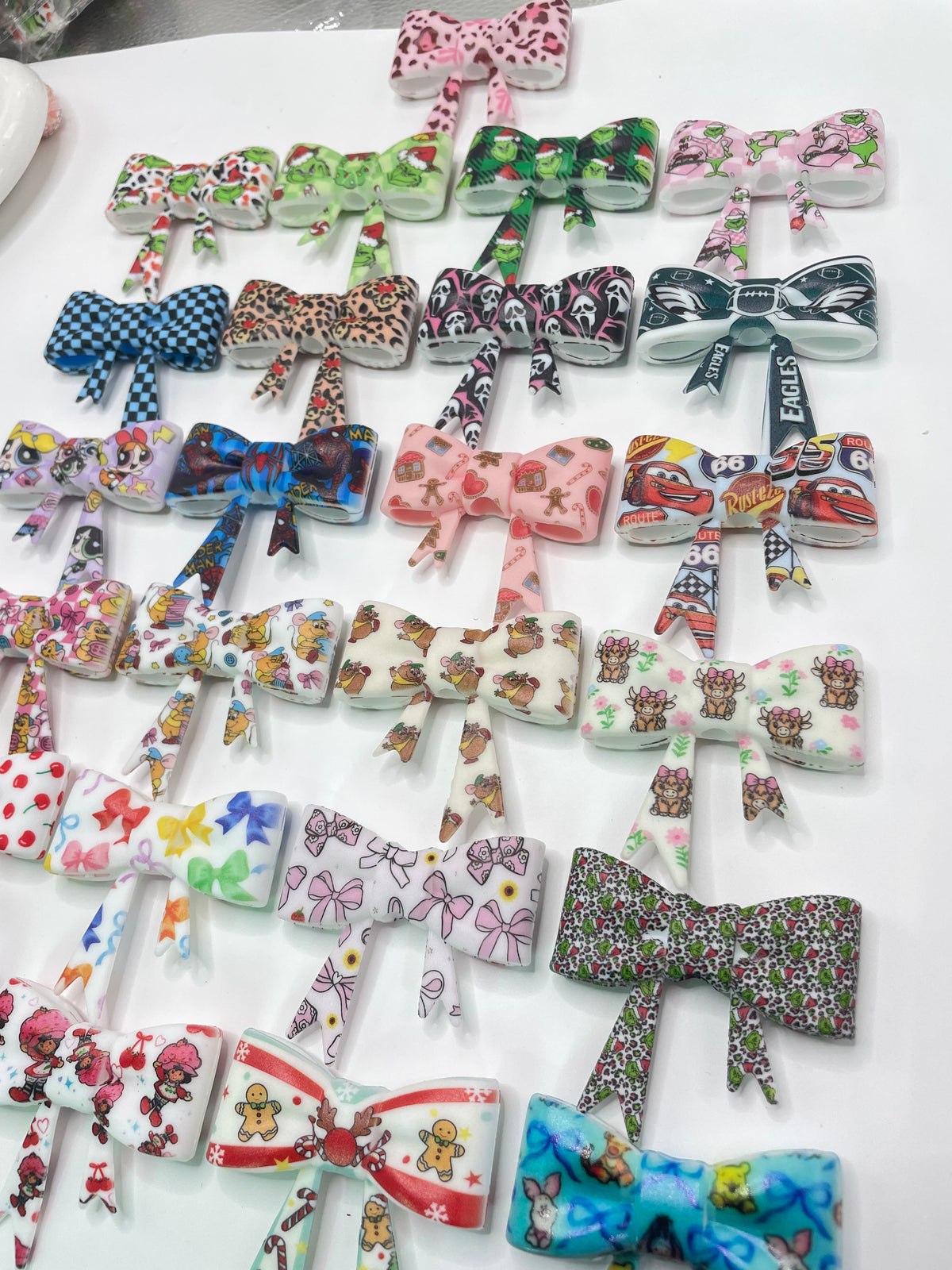 beaded beadable silicone big bow beads big bow focal colored Pattern watermark bow Silicone bow 58mm Random Mix