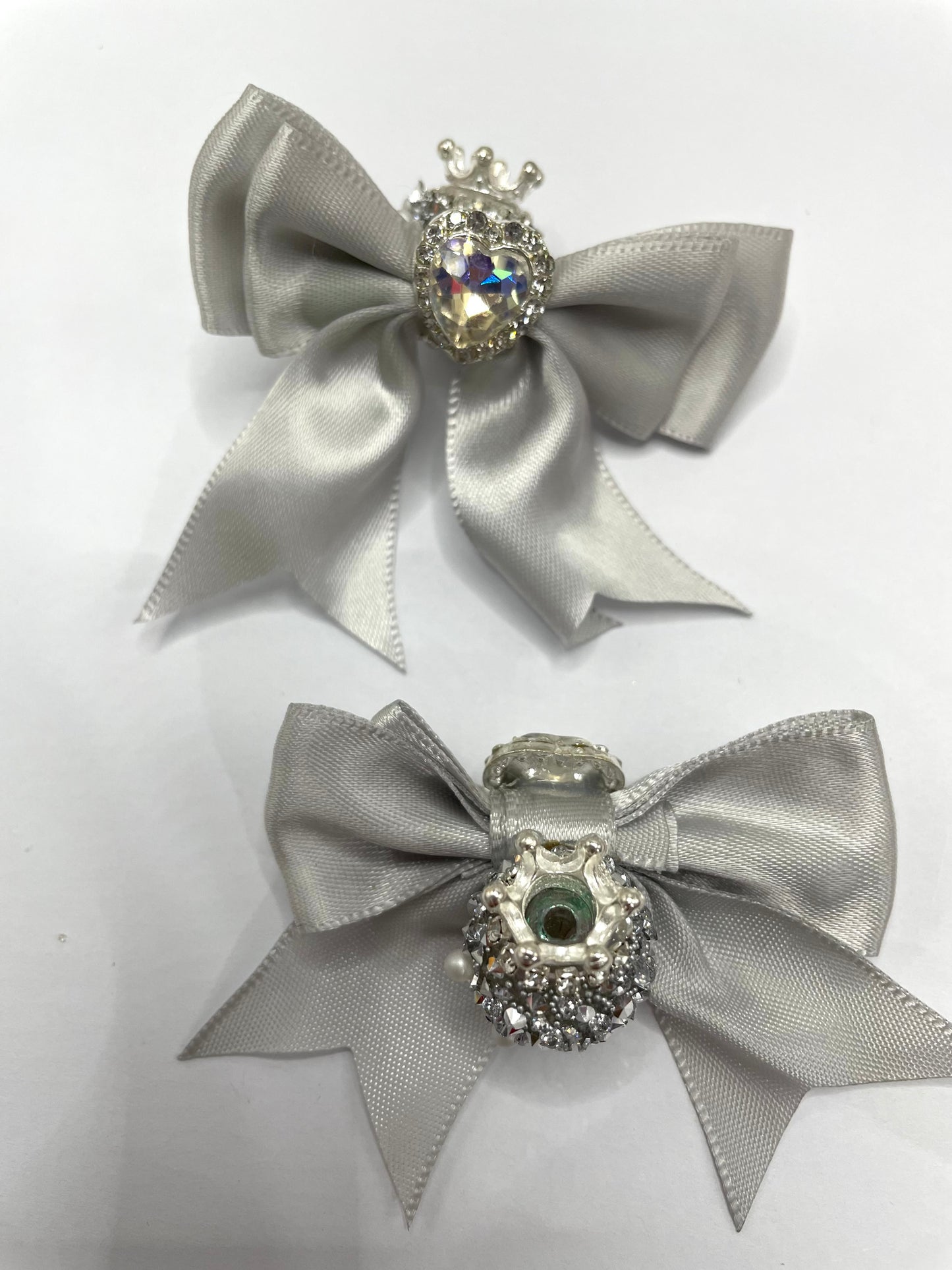 textile fabrica bow with crown bead fancy bead craft with crown ornament with bow satin ribbon knot,ornament with pearl and sugar stone, delicate handcraft ,randon mix color