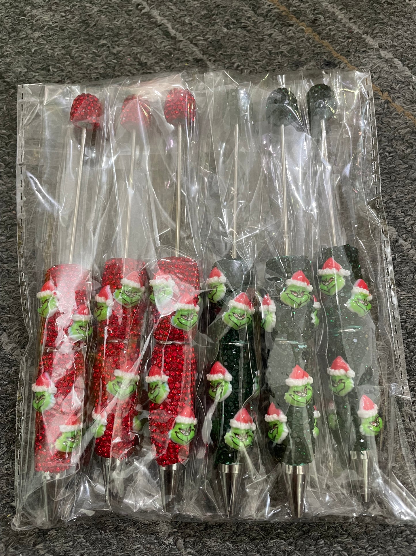Diy with fancy clay rhinestone pens with grinch character Christmas vibe color