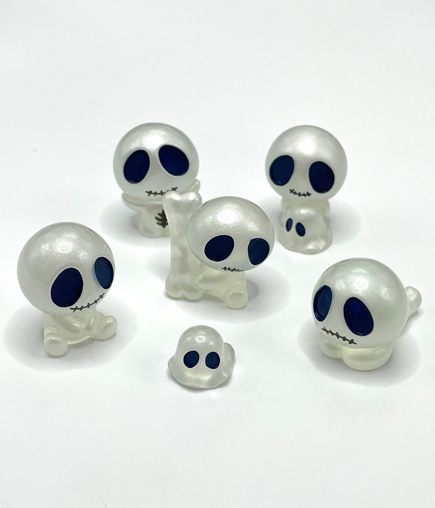 Halloween Series glow in nark Fluorescence Ghost Pen Toppers 13mm Random Mix