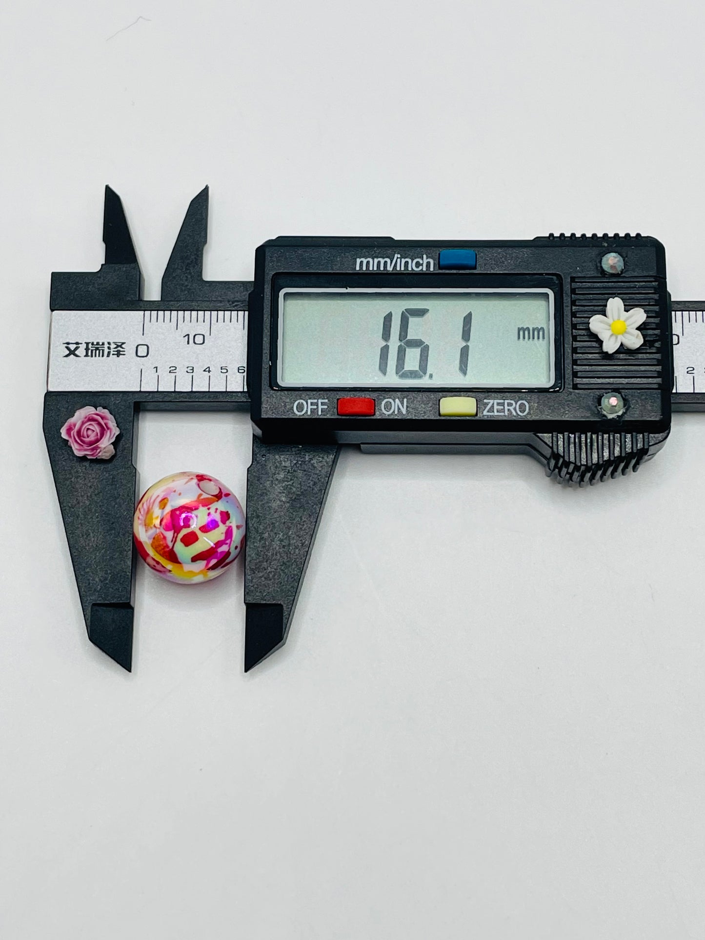 Halloween series Acrylic bead Red and white bloodiness All Saints' Day Bead 16mm