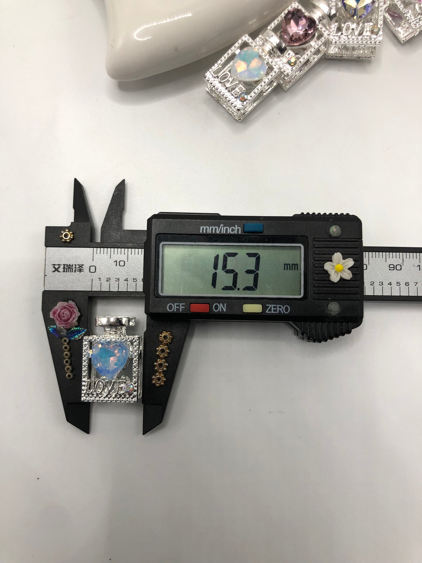 fany metal bead Perfume bottle heart rhinestone Bead 15mm Random Mix