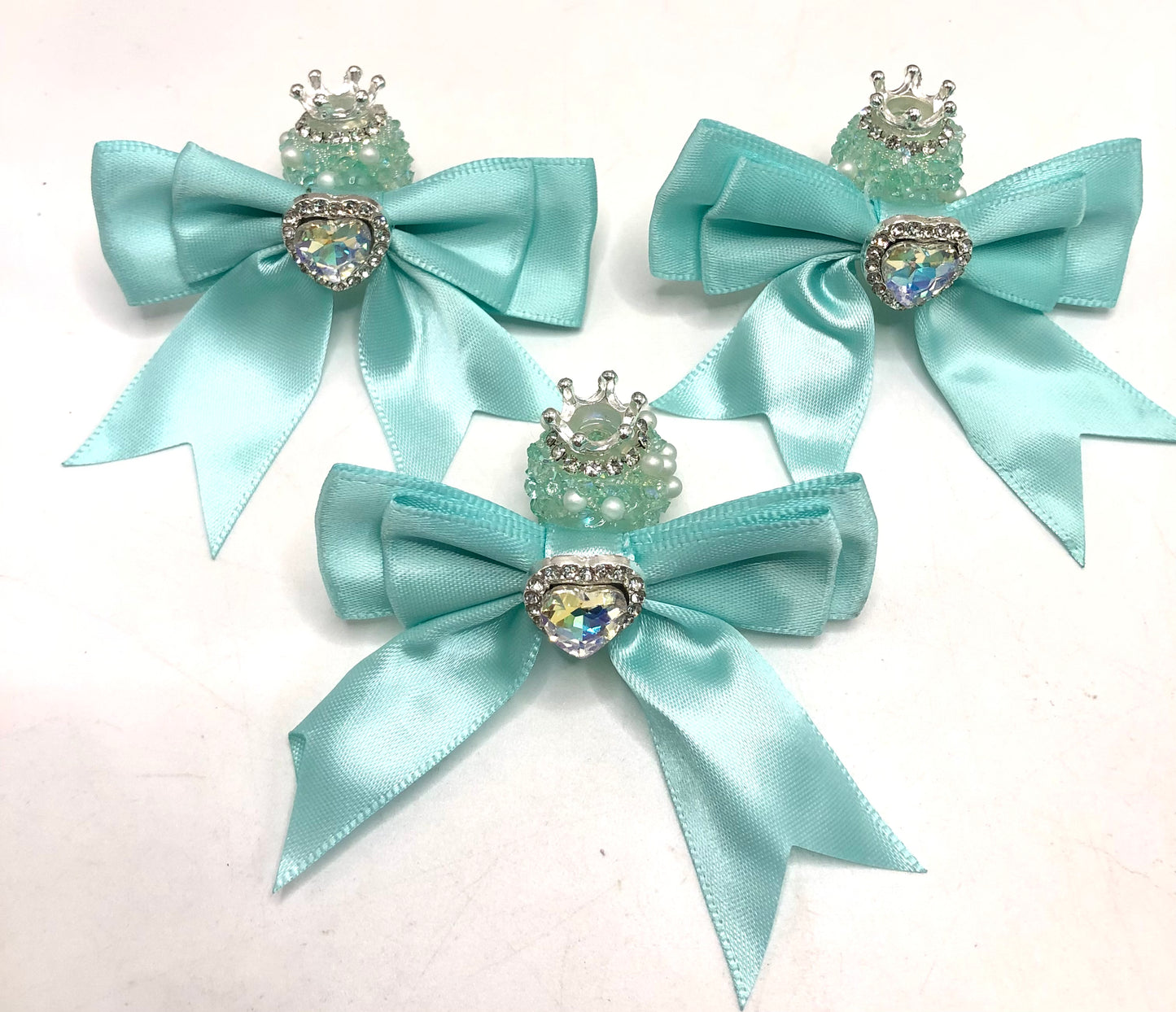 textile fabrica bow with crown bead fancy bead craft with crown ornament with bow satin ribbon knot,ornament with pearl and sugar stone, delicate handcraft ,randon mix color