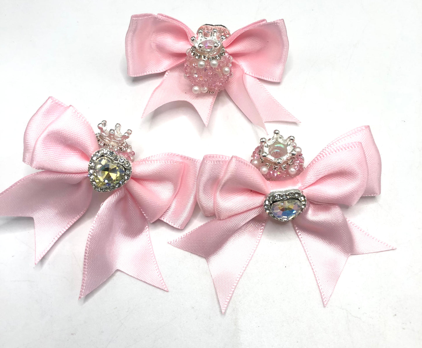 textile fabrica bow with crown bead fancy bead craft with crown ornament with bow satin ribbon knot,ornament with pearl and sugar stone, delicate handcraft ,randon mix color