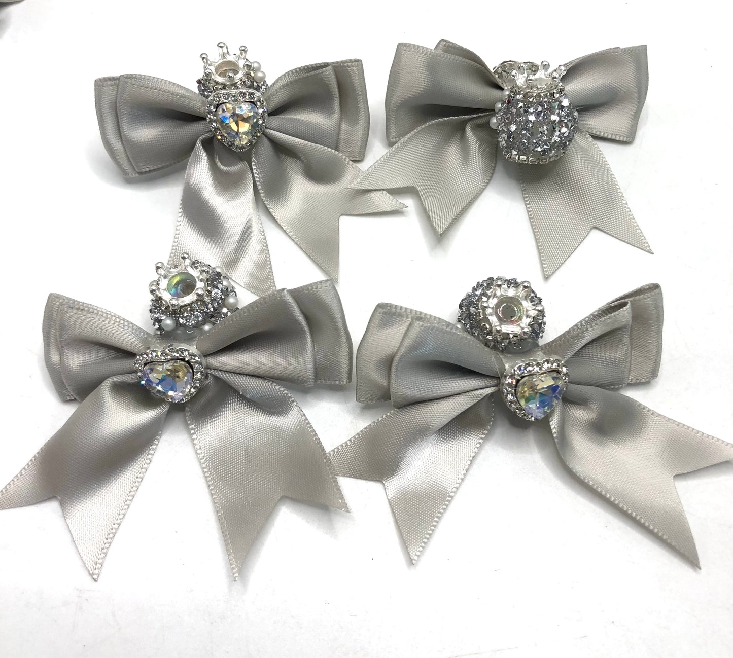 textile fabrica bow with crown bead fancy bead craft with crown ornament with bow satin ribbon knot,ornament with pearl and sugar stone, delicate handcraft ,randon mix color