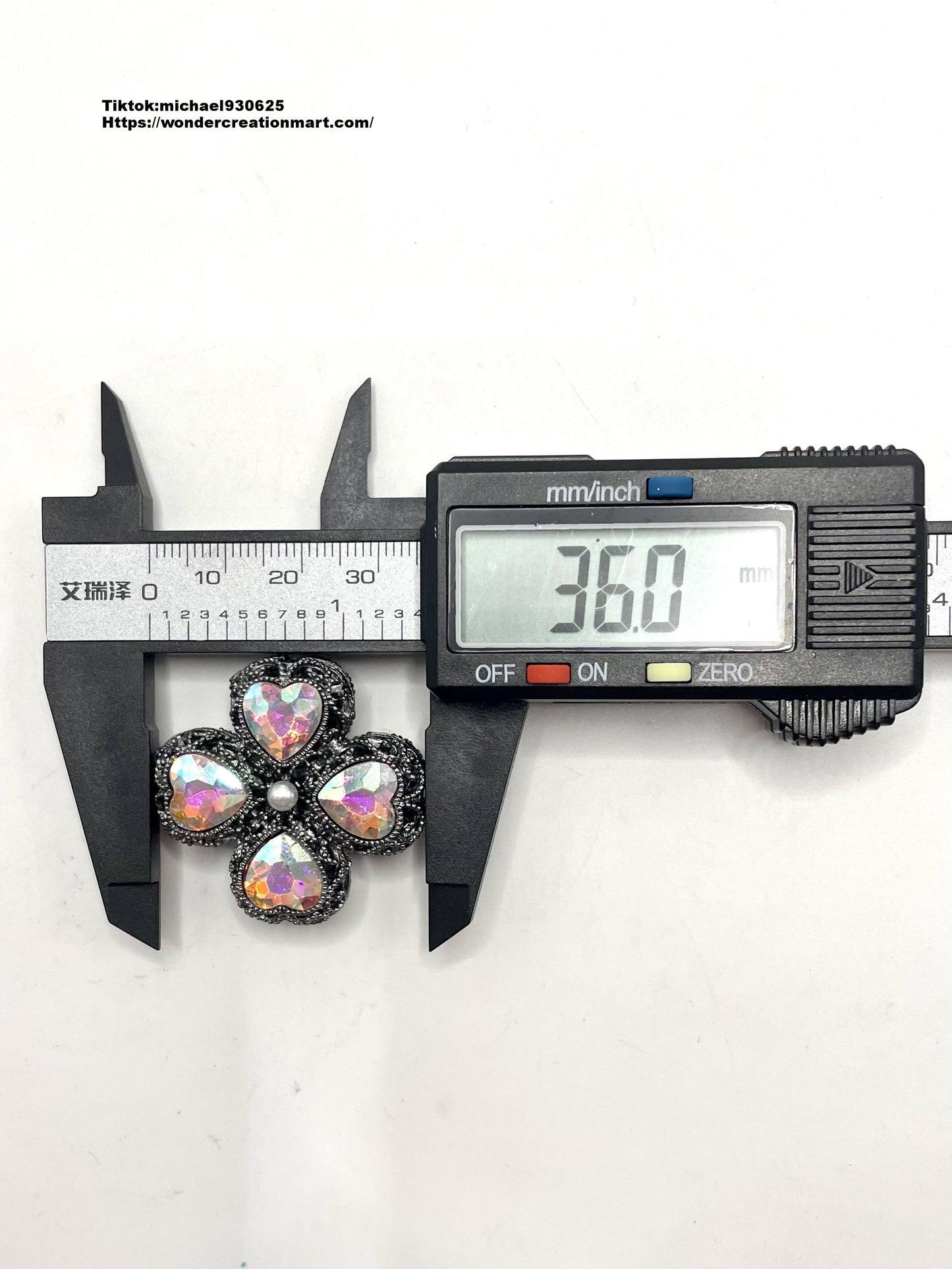 fany allowy metal Four-leaf Clover Shaped and White Pearl with Multicolor Crystal Alloy Bead,Random Mix,36mm (Optional Color) Fancy-78