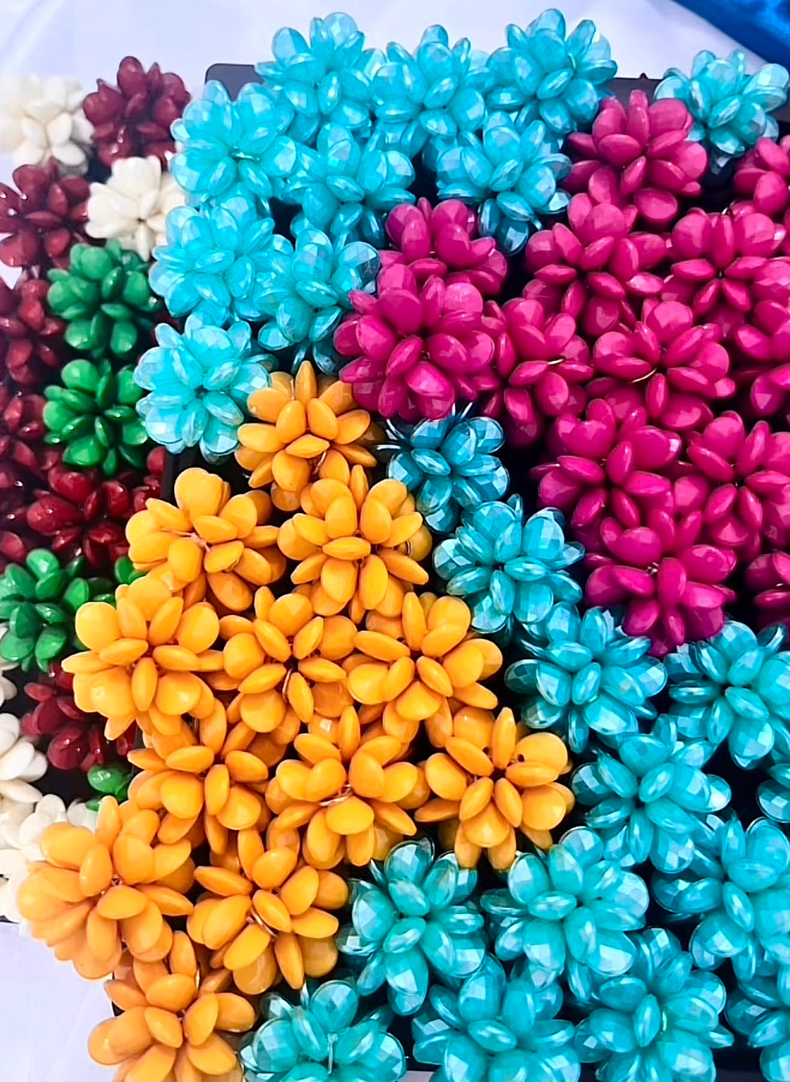 Three-dimensional flower UV Resin bead knit with hook loop attach to charm,Random Mix 32mm
