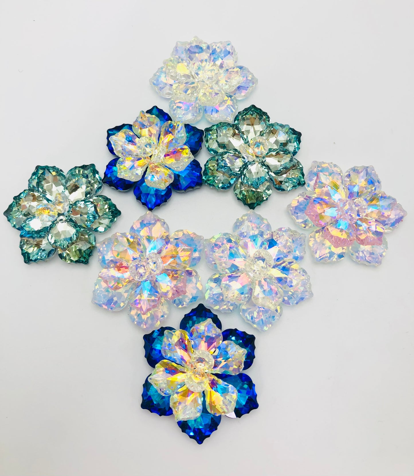 Crystal Woven crystal flower Crystal flower with pointed edge and round edge Random Mix 46mm 48mm