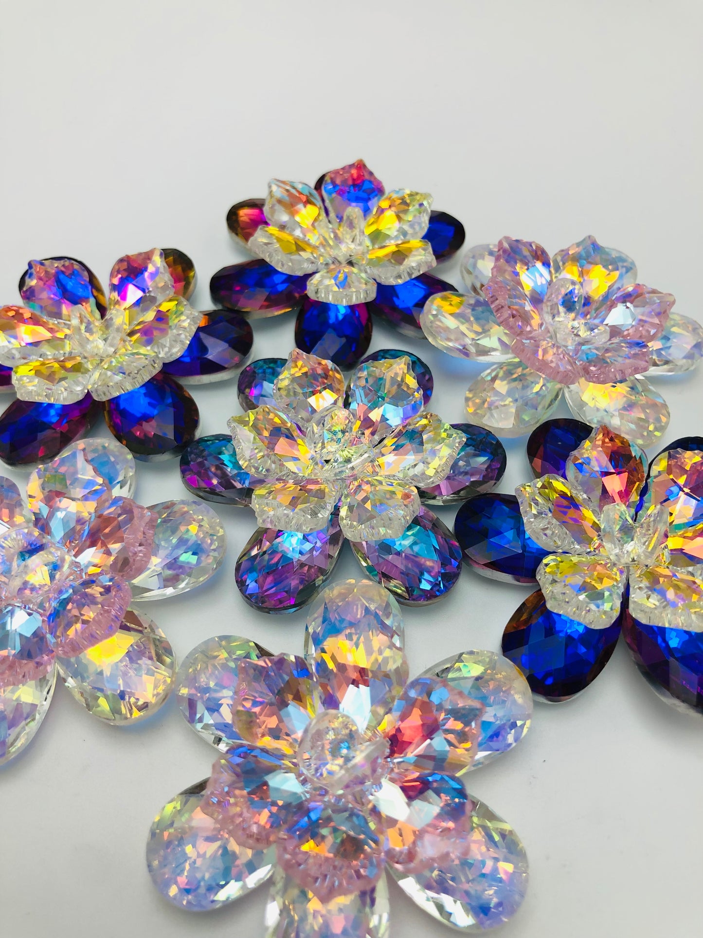 Crystal Woven crystal flower Crystal flower with pointed edge and round edge Random Mix 46mm 48mm