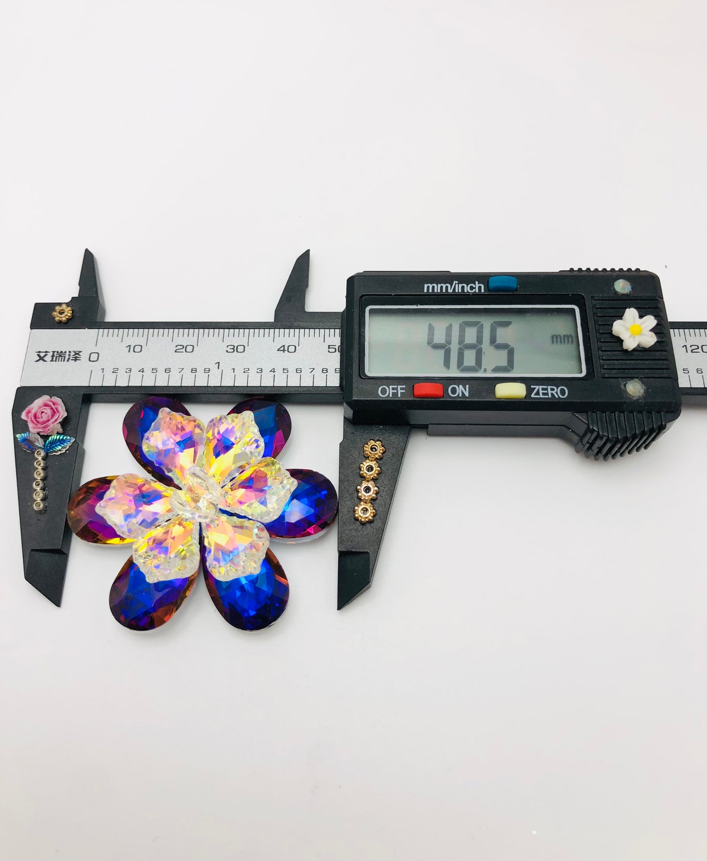 Crystal Woven crystal flower Crystal flower with pointed edge and round edge Random Mix 46mm 48mm