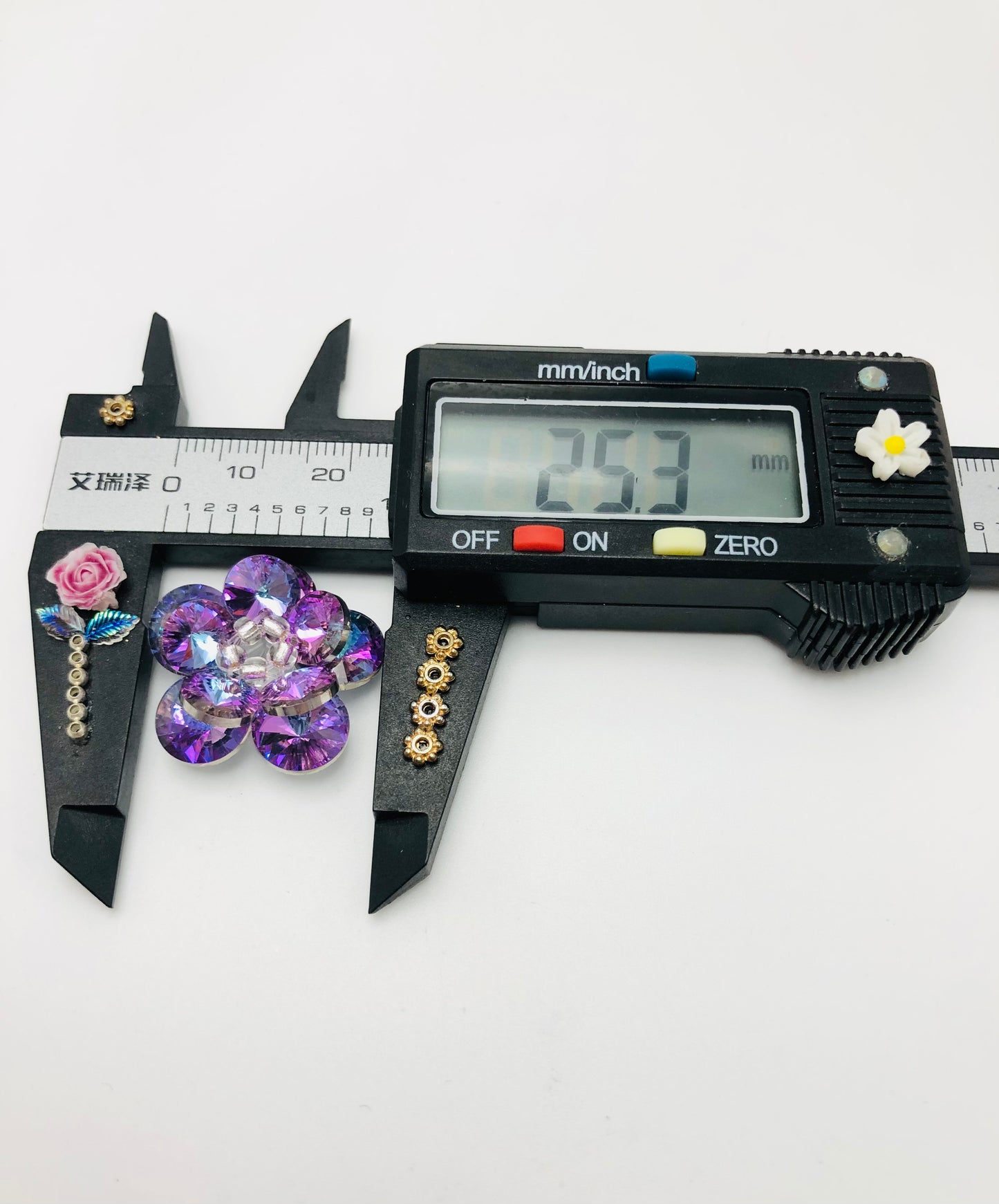 Crystal Woven crystal flower Crystal flower with pointed edge and round edge Random Mix 27mm 25mm