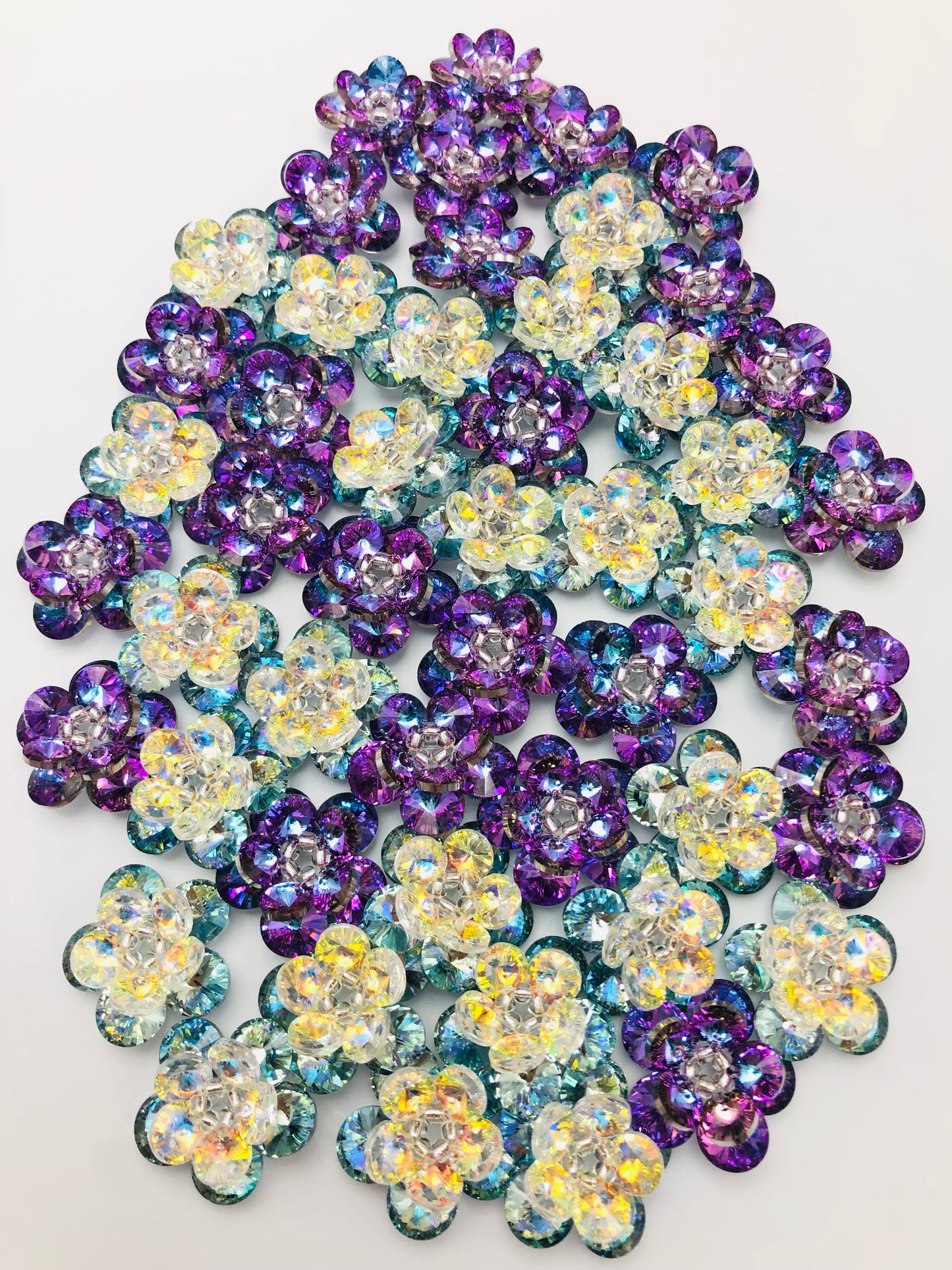 Crystal Woven crystal flower Crystal flower with pointed edge and round edge Random Mix 27mm 25mm