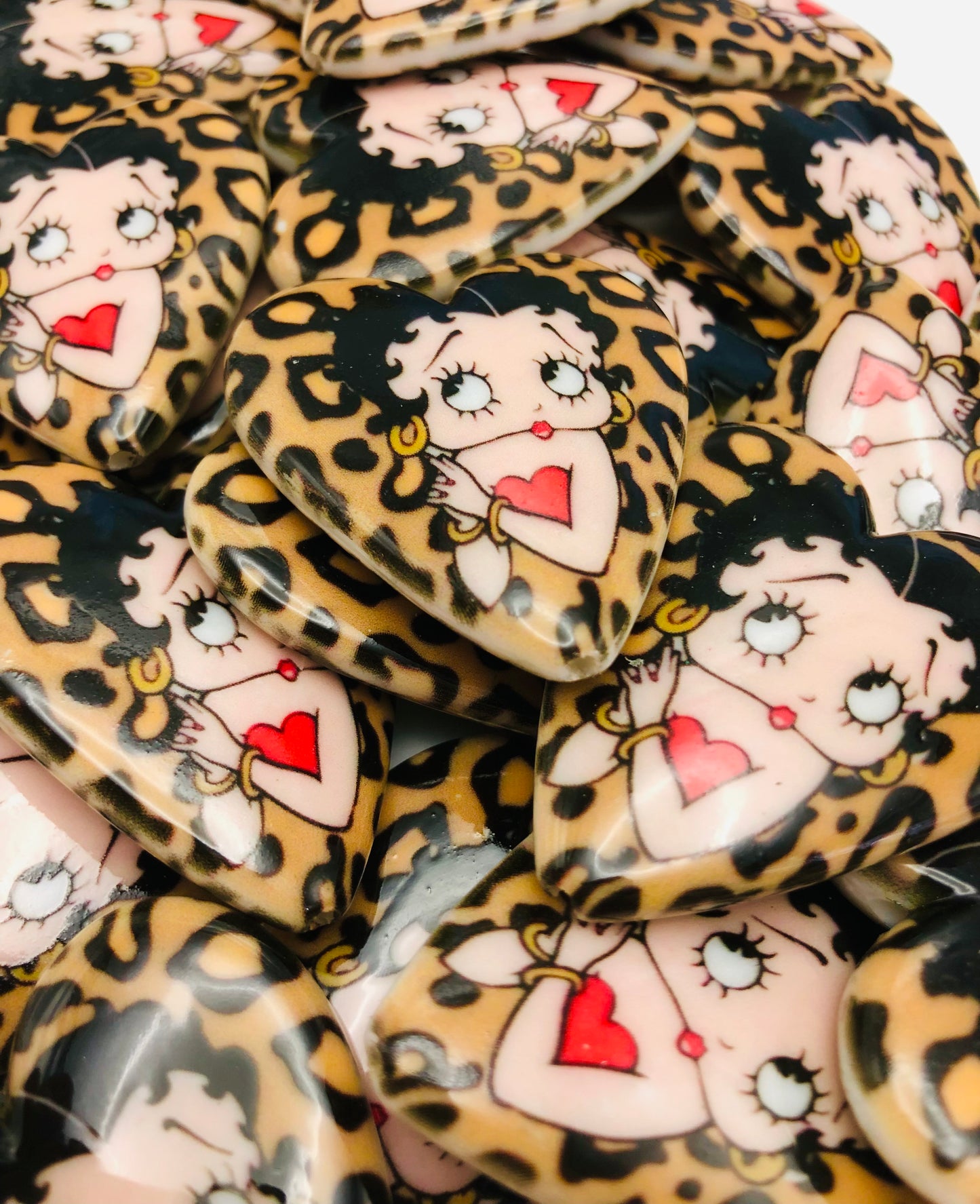 Leopard print Girl heart Acrylic sheet Heart bead Random Mix 39mm