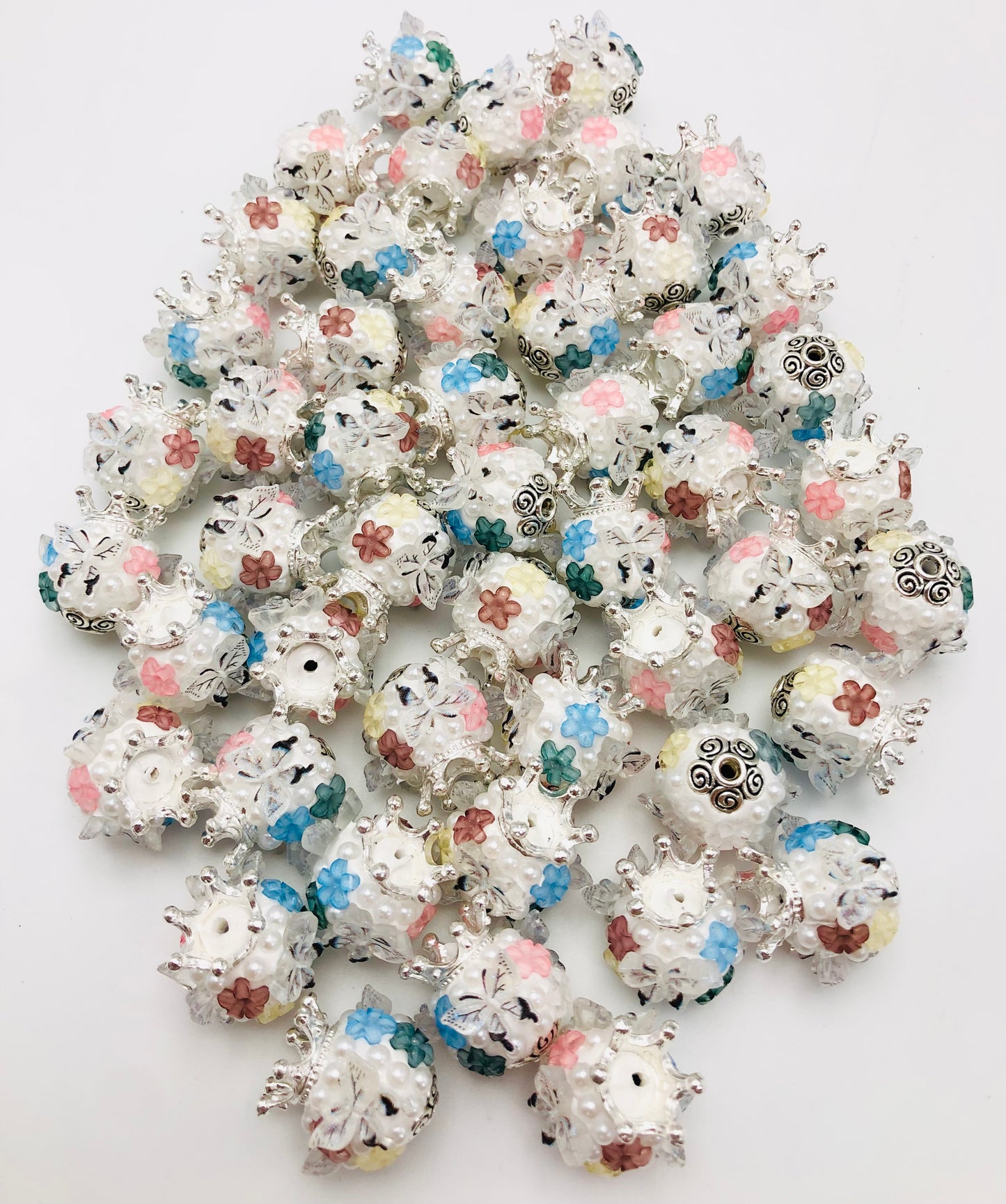 Fancy Flower Butterfly crown bubble Pearl Random Mix 20mm
