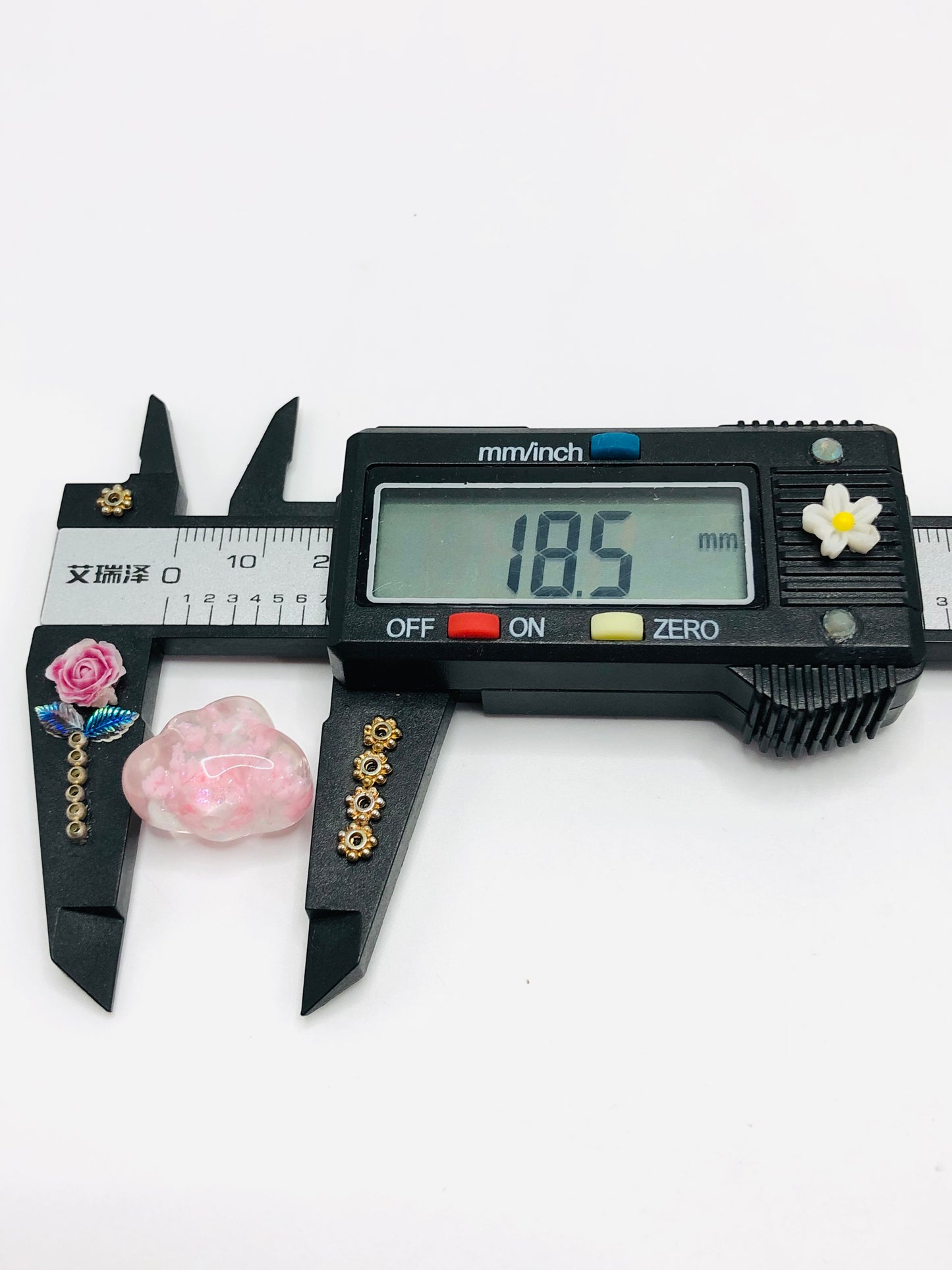 acrylic Cloud shape Cloud bead Colored acrylic beads 18mm Random Mix