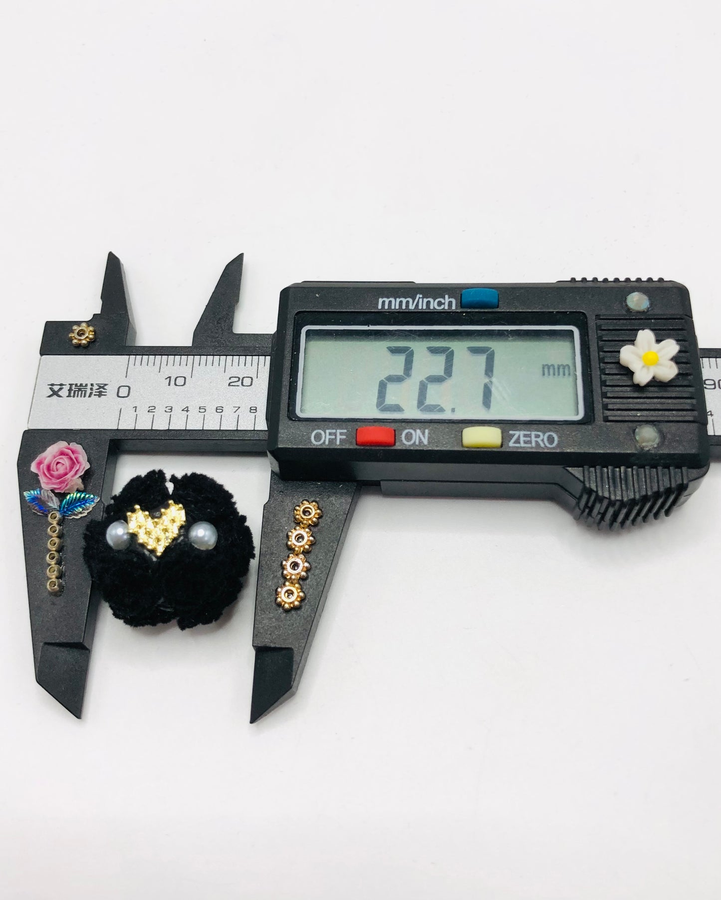 Flower bead Metal heart bubble Flocked flower beads Fuzzy Chroma Flower Bead 23mm Random Mix