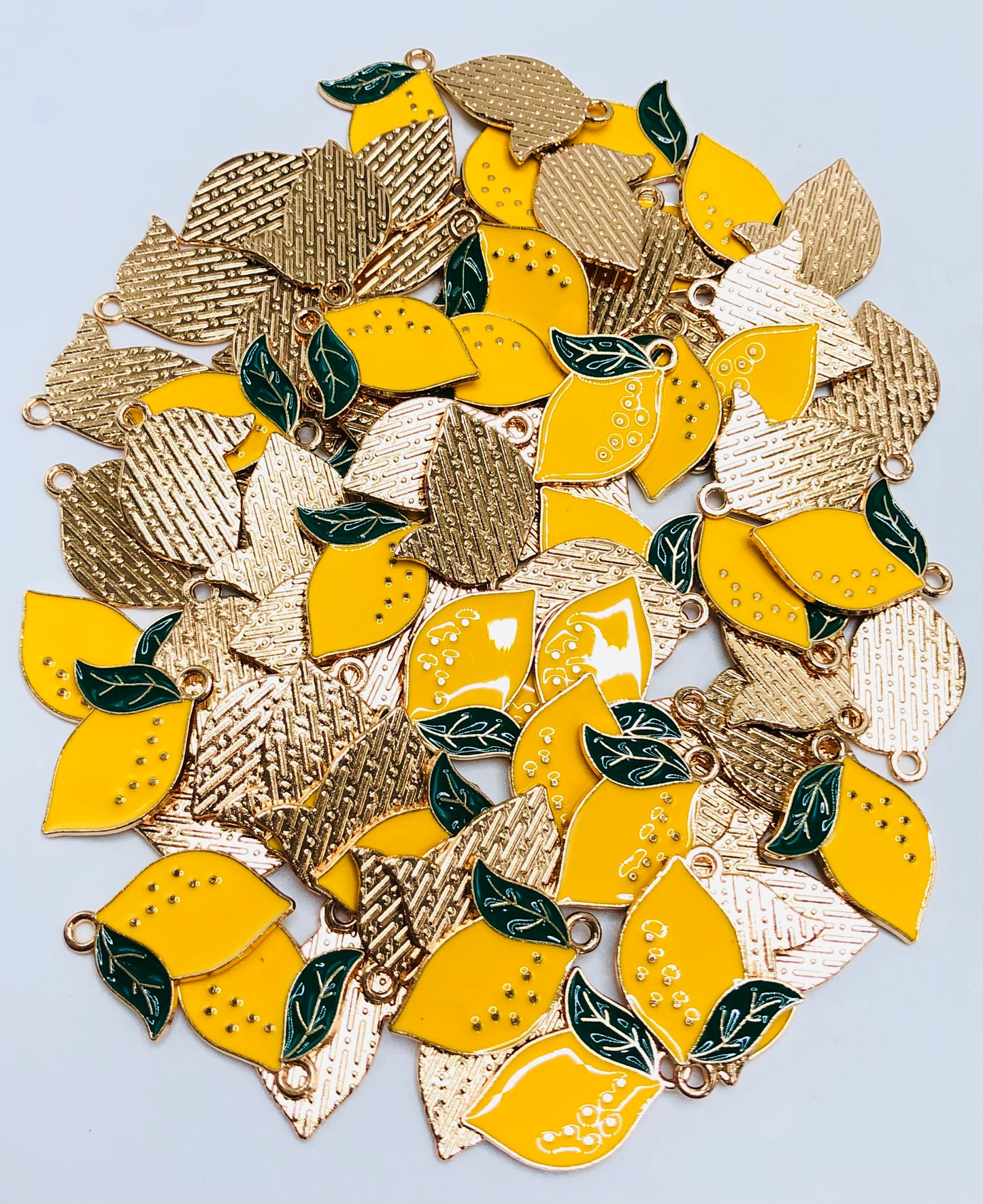alloy charm metal Fruit slice Metal pendant Lip sunflower Not optional Random pattern mix