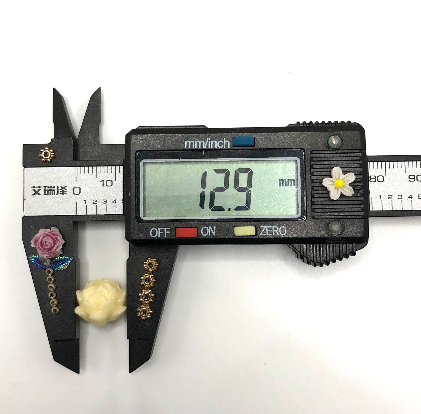 Acrylic bead lotus beige Flower bead 13mm