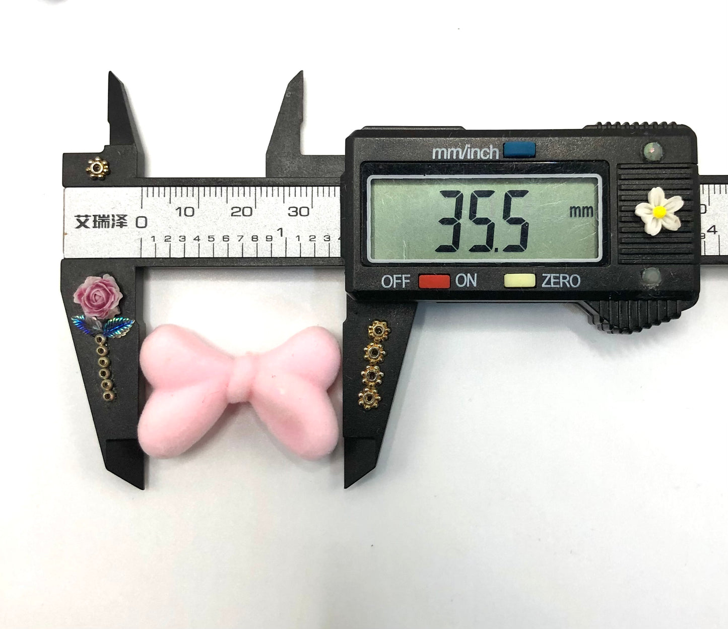 acrylic scrub Solid colour Bow beaded 35mm Random Mix