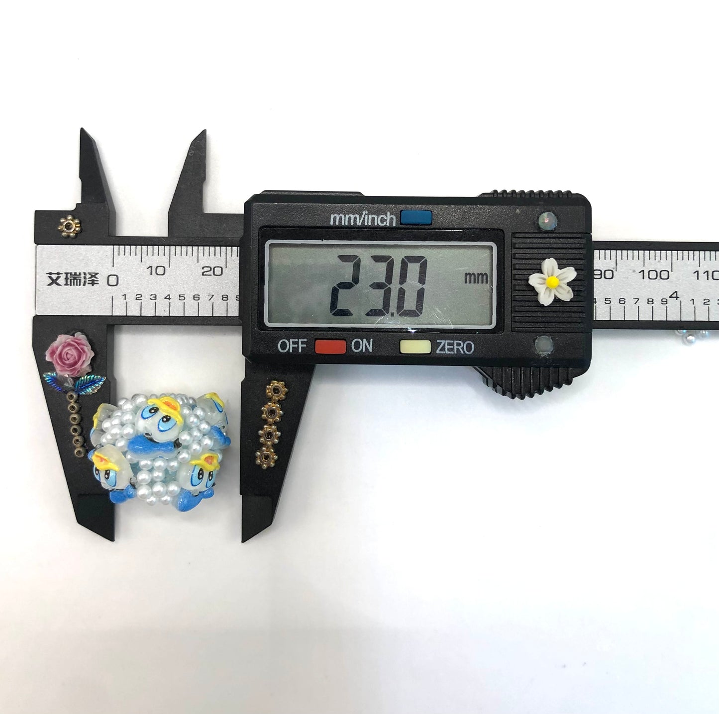 character beads Sanri acrylic cartoon avatar Cute bead 24mm Random Mix