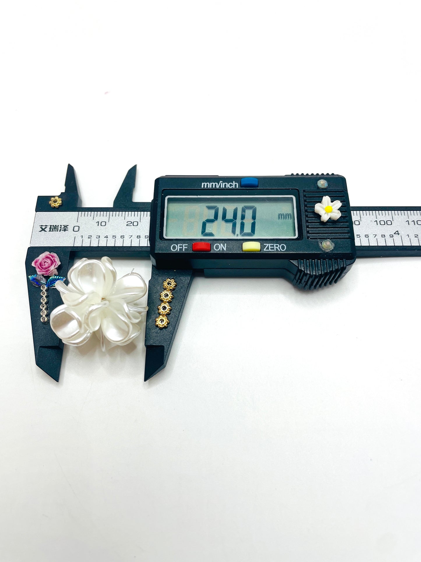 Three-dimensional flower UV Resin bead with hook loop attach to charm ,Random Mix 25mm