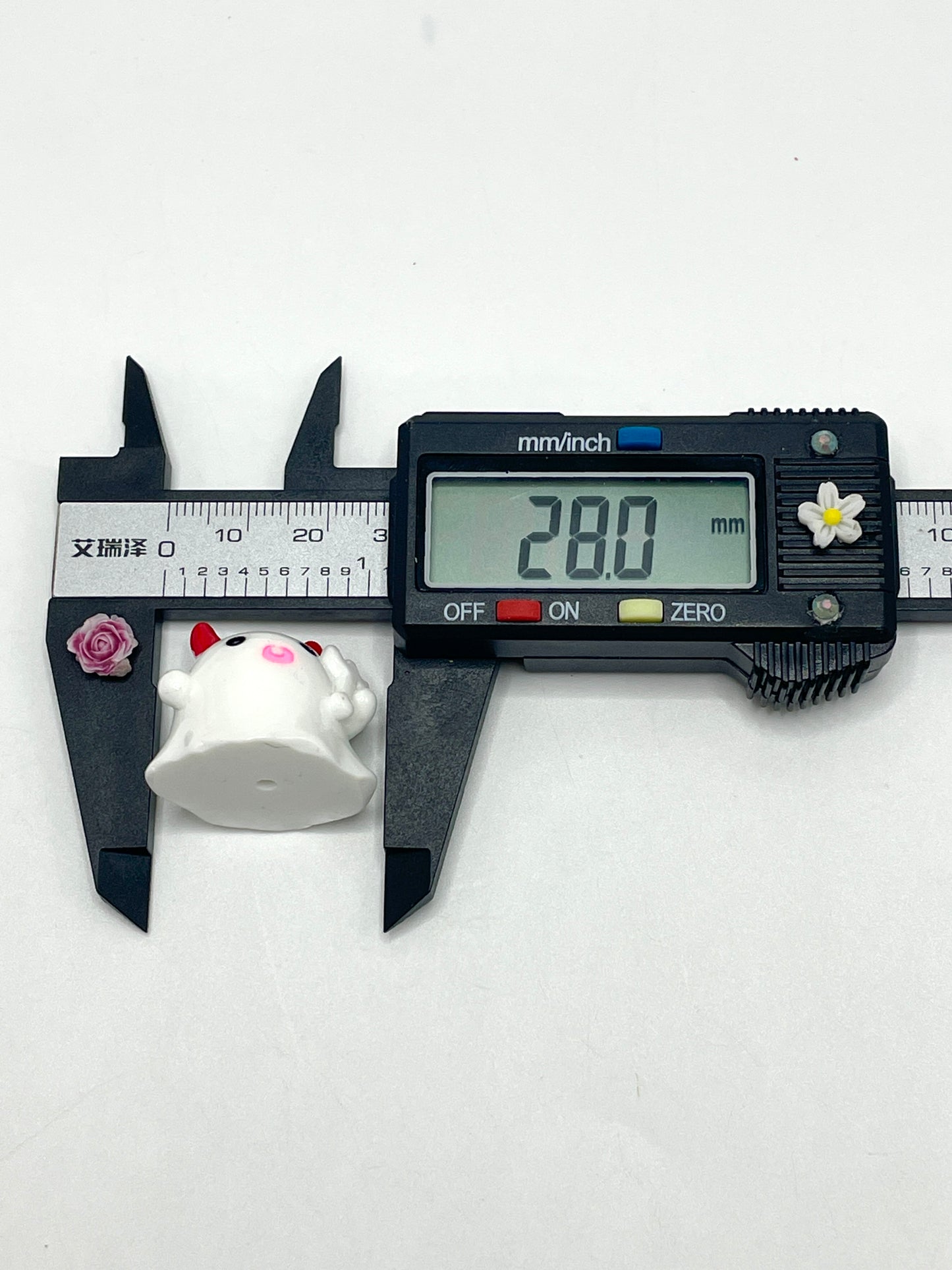 Halloween series beaded whiteCartoon cute beads Halloween beading collection 28mm