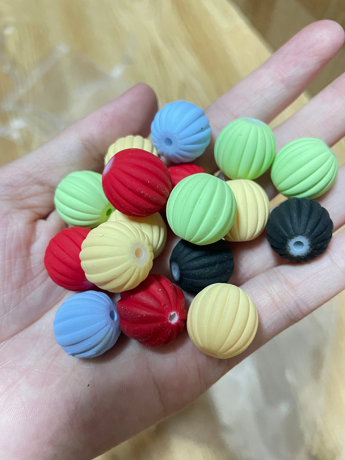 matt Frosted Pumpkin Colored Acrylic Beads,Random Mix,16mm