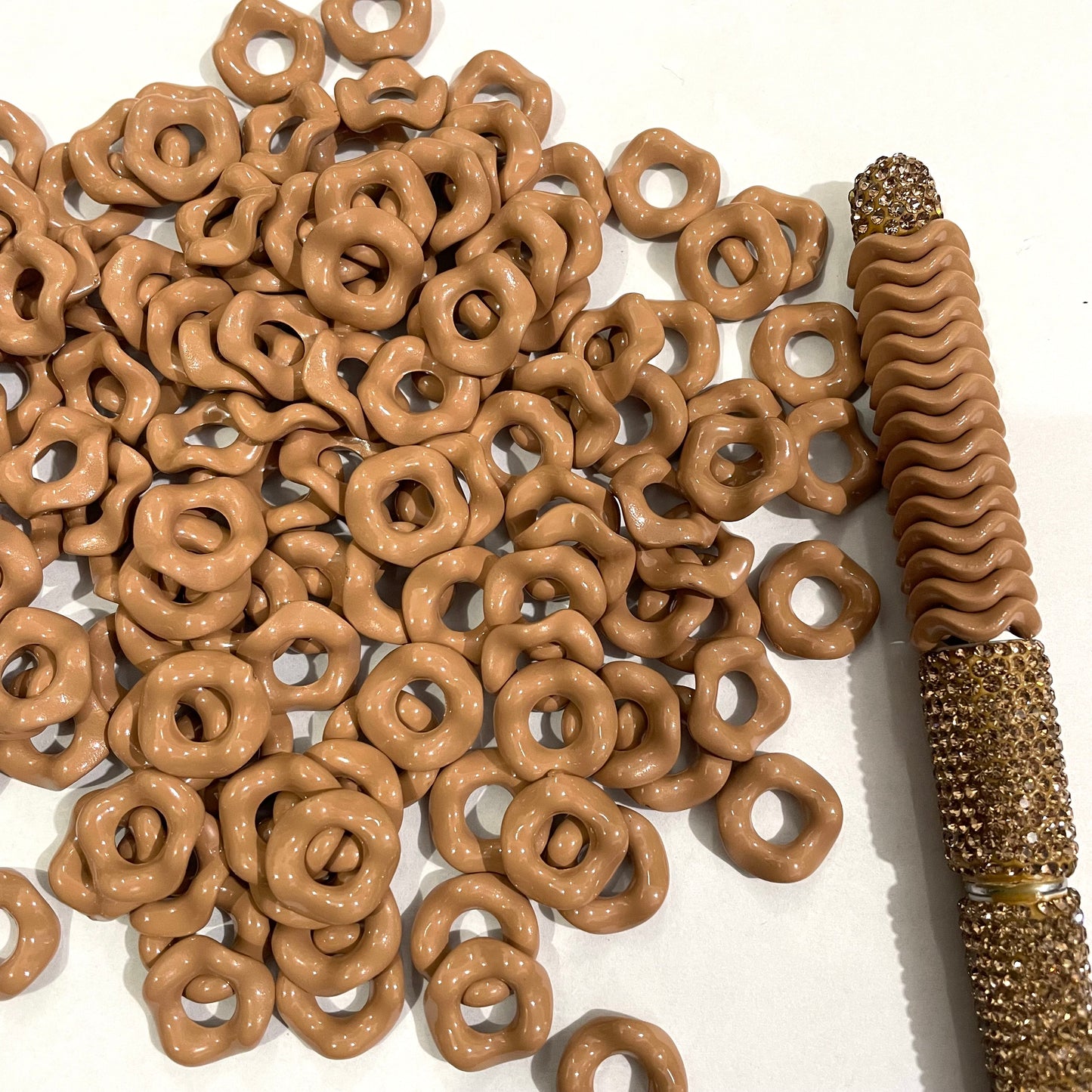 Beaded beadable acrylic glossy shiny wave wavy spacer