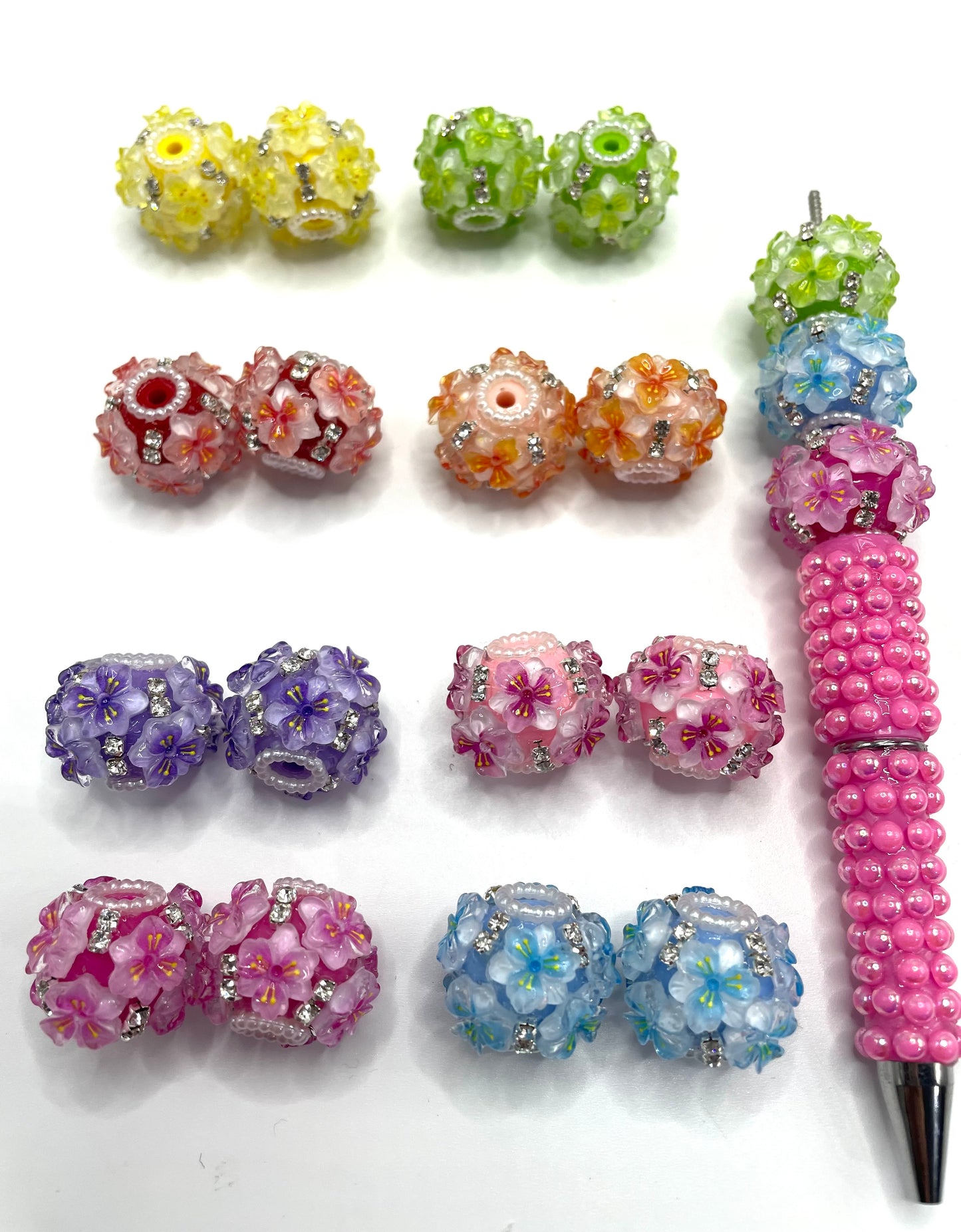 Beaded beadable hibiscus flower beads ornaments with pearl and rhinestone,colored .random mix