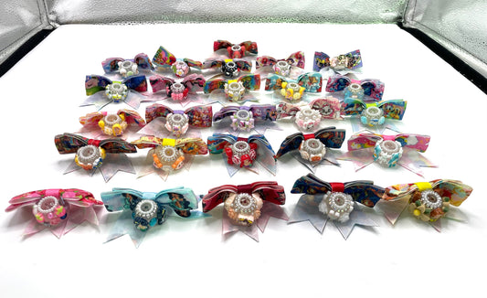 Figurine Cartoon character Anime characters Cute acrylic bow-shaped beads Printed bow tie Cartoon bow tie Sugar beads Random Mix