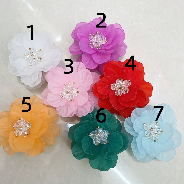 Weaving flowers Lace flowers Crystal flower bud Colored ribbon petals Random Mix