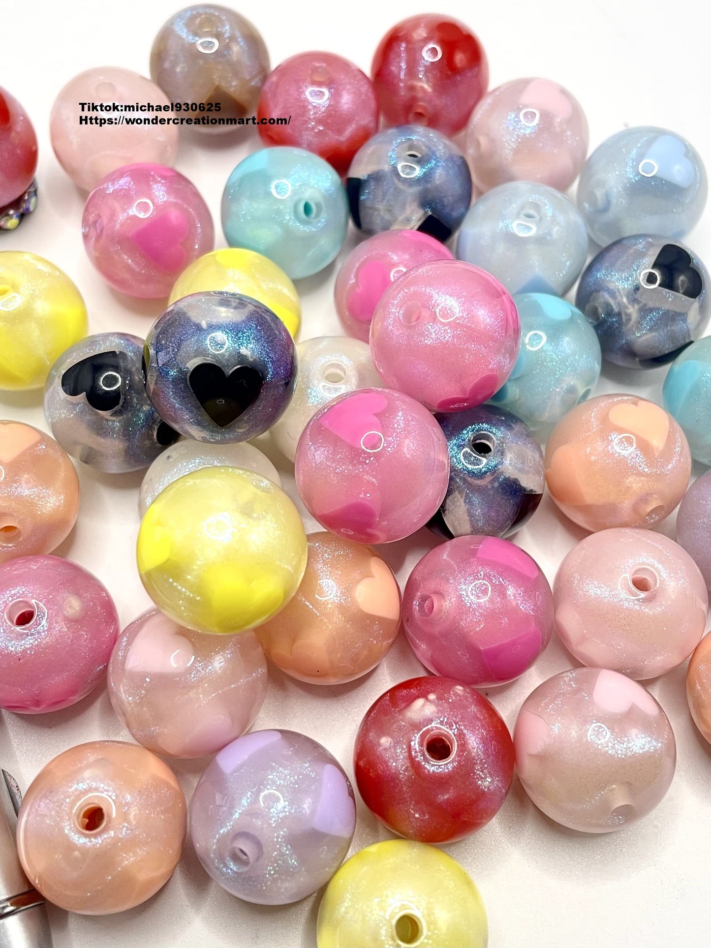 Clear Glitter 3D Heart Multicolor Acrylic Round Beads,Random Mix,20mm