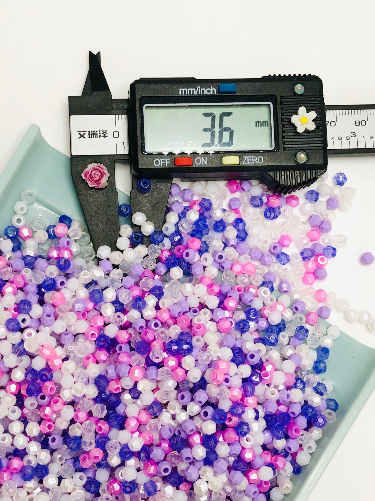 Mini spacer bead  Colorful prismatic bead gasket Random Mix 4mm