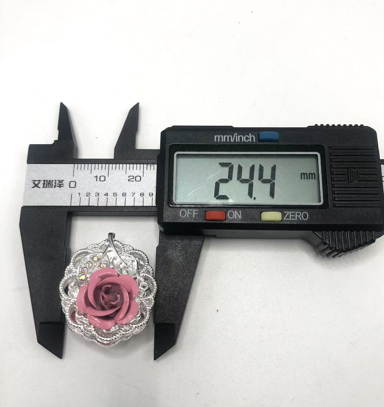 fancy alloy Metal beads Metal rose Alloy beads Multicolored roses and silver flower bases 24mm Random Mix