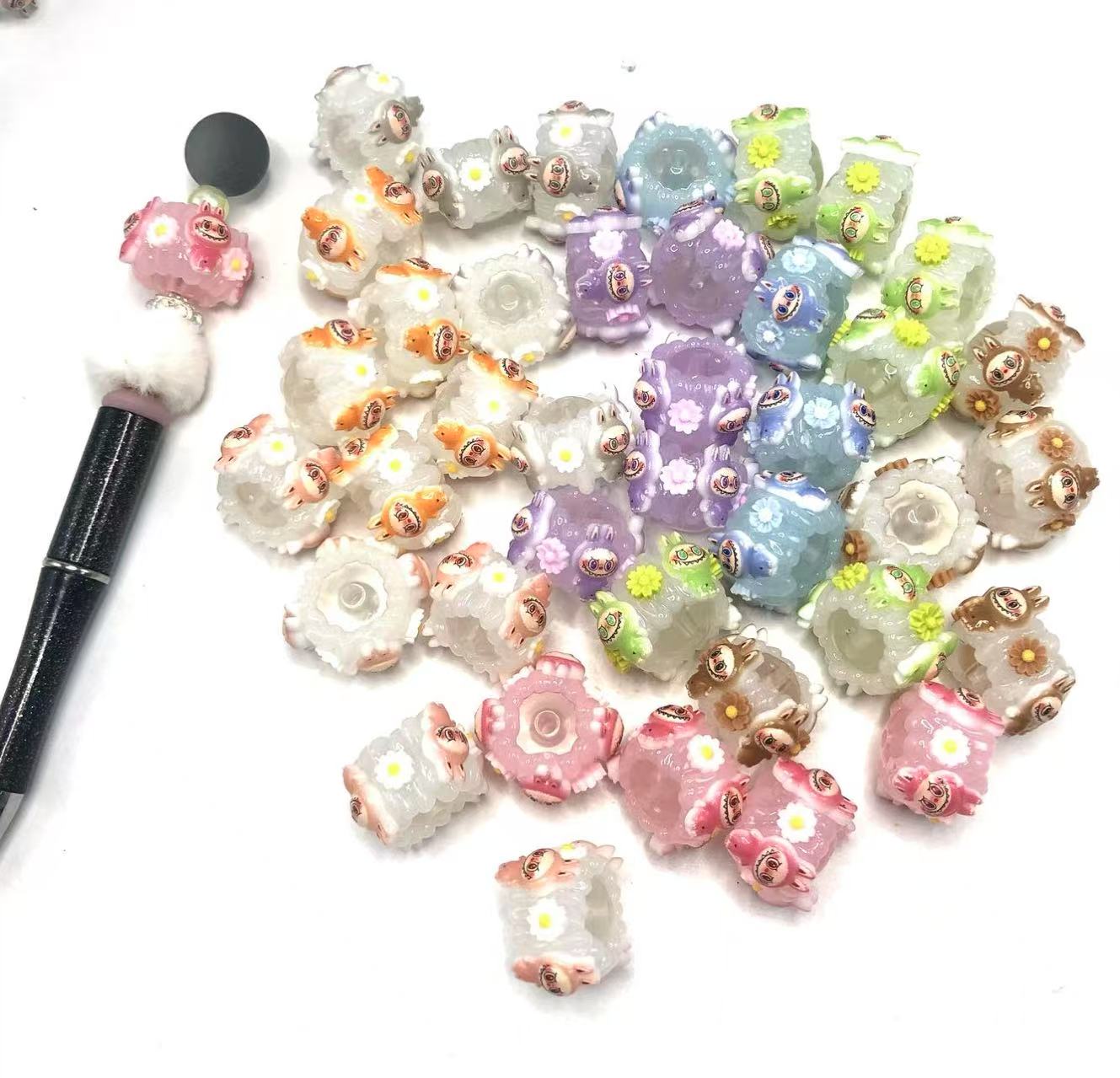 LABUBU labubu Cartoon Acrylic beads Dolls and Flowers  String beads Random Mix