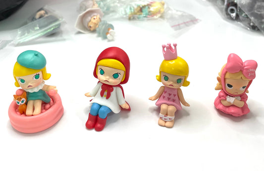 Pen topper pop mart Molly character figure diy topper diy charm